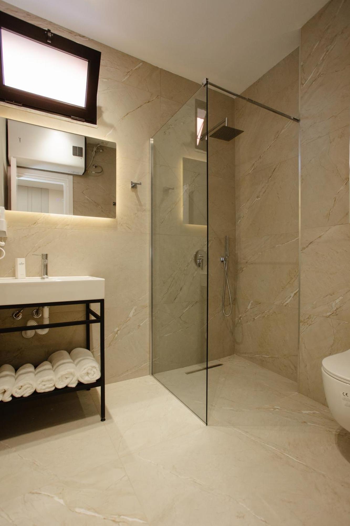 Downtown Hotel ชโคเดอร์ ภายนอก รูปภาพ
