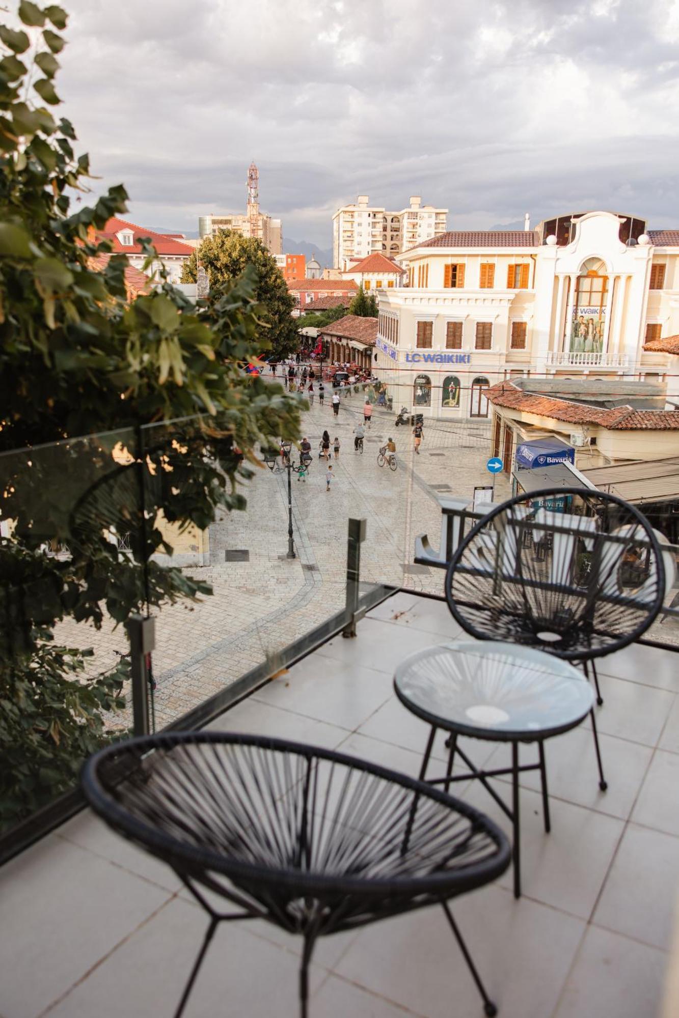Downtown Hotel ชโคเดอร์ ภายนอก รูปภาพ
