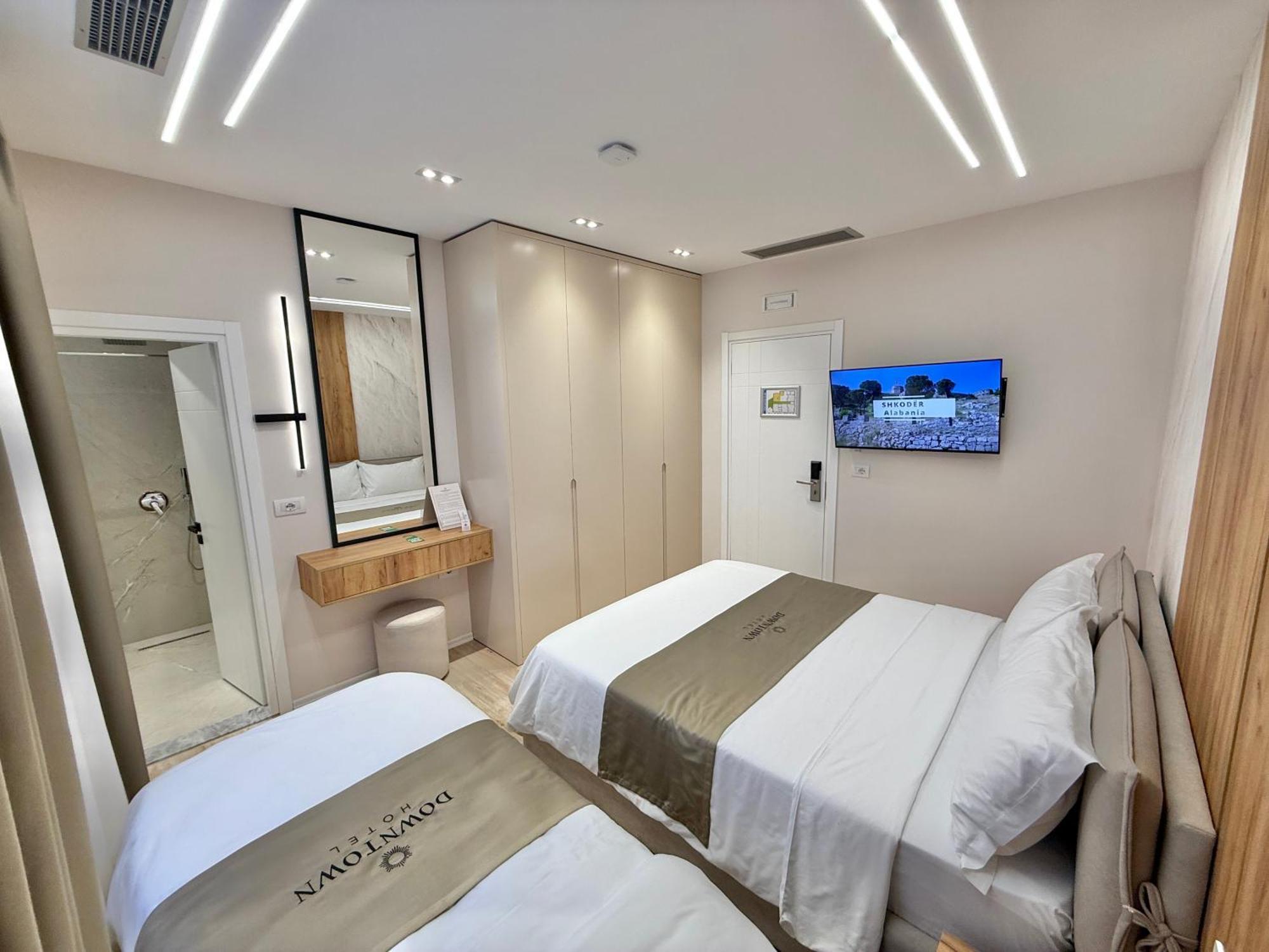 Downtown Hotel ชโคเดอร์ ภายนอก รูปภาพ